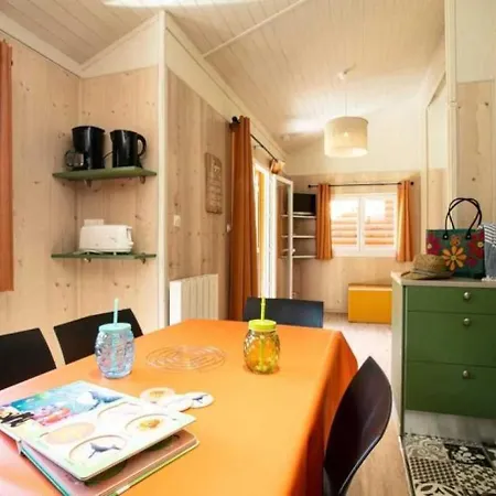 5 Etoiles - Piscine - Eeceff Campeggio