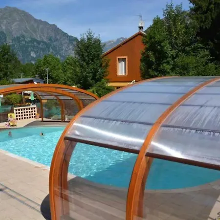 5 Etoiles - Piscine - Eeceff