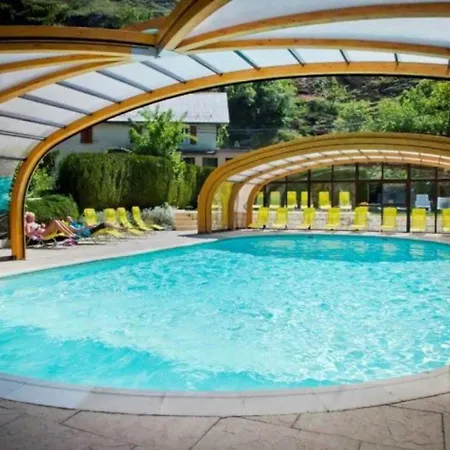 Kemp 5 Etoiles - Piscine - Eeceff Le Bourg-dʼOisans